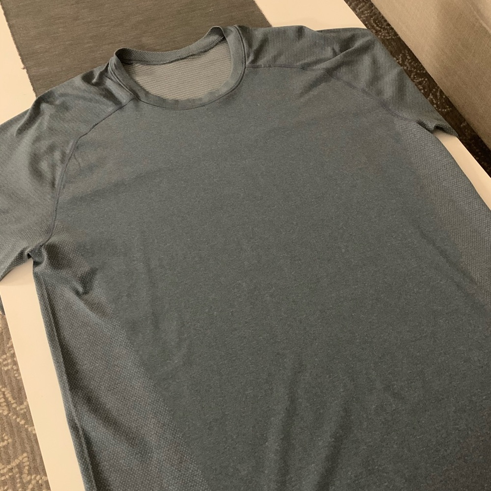 Lululemon Metal Vent Tech Tee L